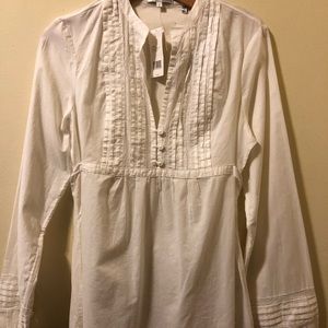 NWT Vince Large  lace blouse $155